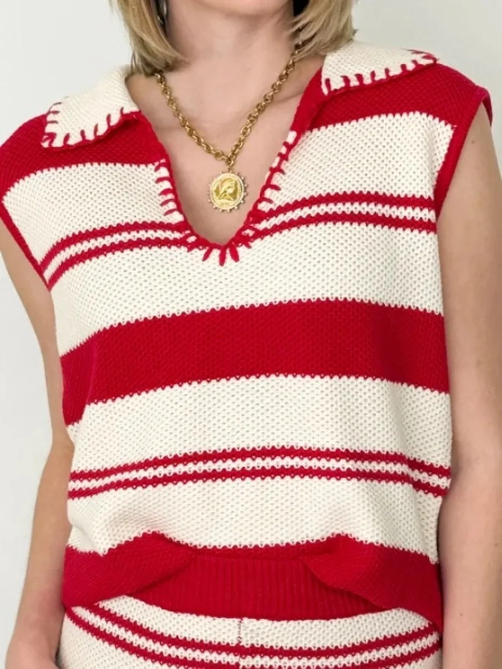 Le Lis Red Striped Sleeveless Semi Cropped Polo Knit Blouse Sz S